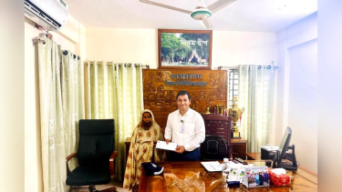 হাতিয়ায় বিধবার ভাতার টাকা নিয়ে গেলো প্রতারক চক্র,ফেরত দিলেন ইউএনও
