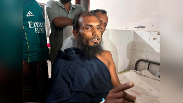 বাউফলে পরকীয়ার অভিযোগে জামায়াত নেতাকে গণপিটুনি