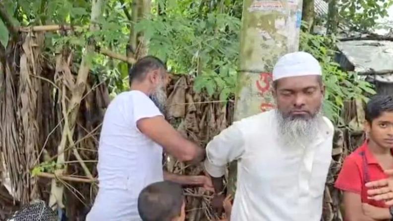 দুমকিতে ছাত্রকে বলাৎকারের অভিযোগে মাদরাসা শিক্ষক আটক