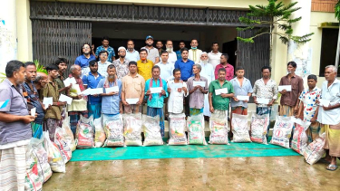 ফুলপুরে অবহেলিত মুচী সম্প্রদায়ের পাশে দাড়ালো প্রশাসন