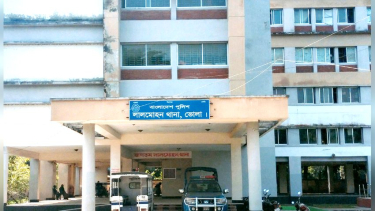লালমোহনে বাস চাপায় শিশু নিহত