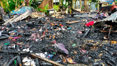 লালমোহনে ভয়াবহ অগ্নিকান্ডে দুইটি বসতঘর পুড়ে ছাই