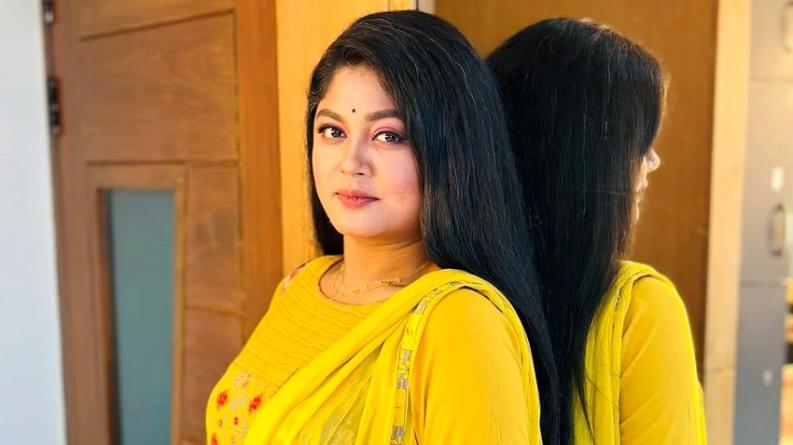 ধীরে ধীরে নতুন এক মানুষ হয়ে উঠছি : মৌসুমী