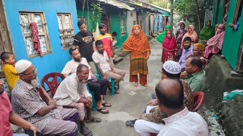 লালমোহন পৌরসভায় আদর্শ গ্রামের উন্নয়ন নিয়ে আলোচনা সভা
