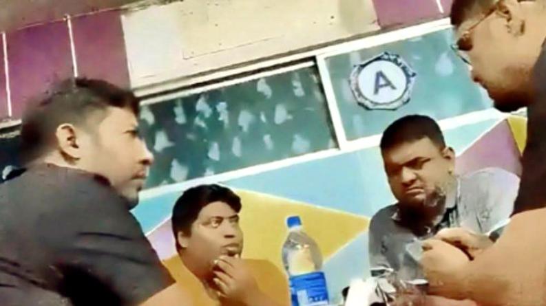 গভীর রাতে শীর্ষ মাদক কারবারিদের বৈঠক