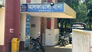 আড়ায় ঝুলছিল গৃহবধুর লাশ,পরিবারের দাবি হত্যা