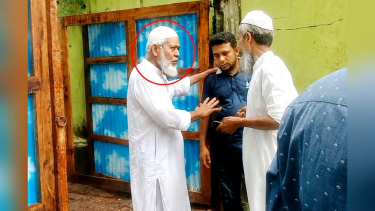 স্কুল ফাঁকি দিয়ে প্রতিপক্ষের সঙ্গে বিরোধে জড়ালেন প্রধান শিক্ষক