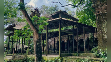 ইতিহাস ও ঐতিহ্যের এক অমূল্য অংশ আজমিরীগঞ্জের গিরিষ বাবুর জমিদার বাড়ি