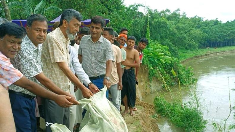 পীরগঞ্জে টাঙ্গন নদীর ভাঙ্গন রক্ষা কাজ উদ্বোধন