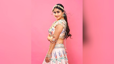 ট্রেনে নিরাপত্তারক্ষীর ওপর ব্লেড দিয়ে আক্রমণের অভিযোগে অভিনেত্রী অন্তরা গ্রেপ্তার