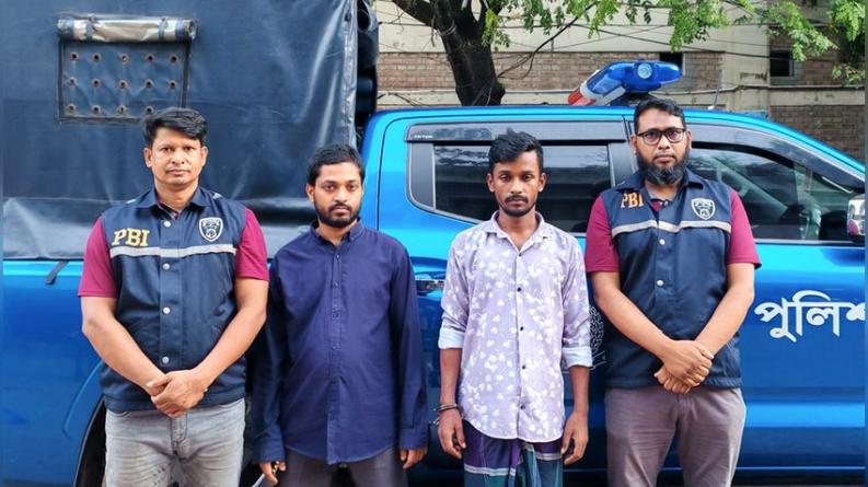 যাত্রীবেসে চালককে হত্যা করে অটোরিক্সা ছিনতাই,গ্রেপ্তার ২
