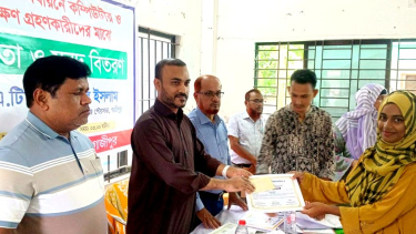 কালীগঞ্জে প্রশিক্ষণার্থীদের মাঝে ভাতা ও সনদপত্র বিতরণ