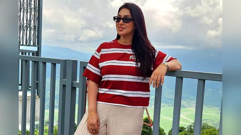 নেপালে শুটিং করতে গিয়ে হঠাৎ সাপ, অপুর সেই ভয়ংকর অভিজ্ঞতা