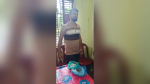 লালমোহনে গাঁজাসহ আটক যুবকে পিটুনি দিয়ে পুলিশে সোপর্দ