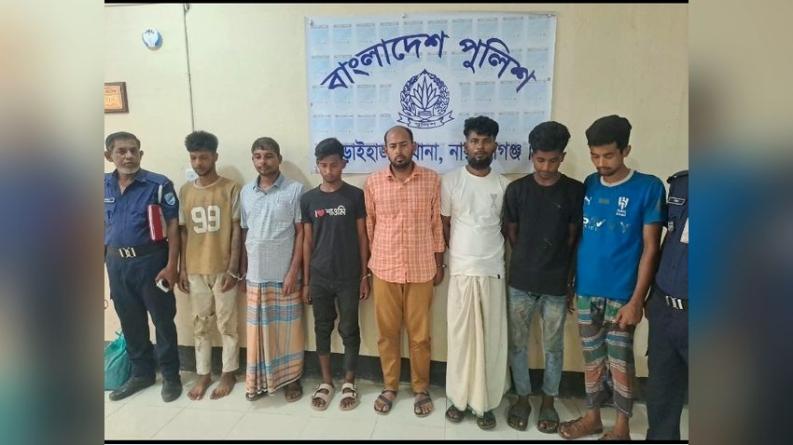 আড়াইহাজারে ছাত্রলীগ নেতাসহ বিভিন্ন মামলায় ১০ আসামি গ্রেপ্তার