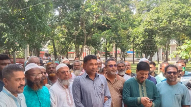পাইকগাছার সরকারি সাইনবোর্ডে অনিশ্চয়তায় শতাধিক ভূমিহীন পরিবার