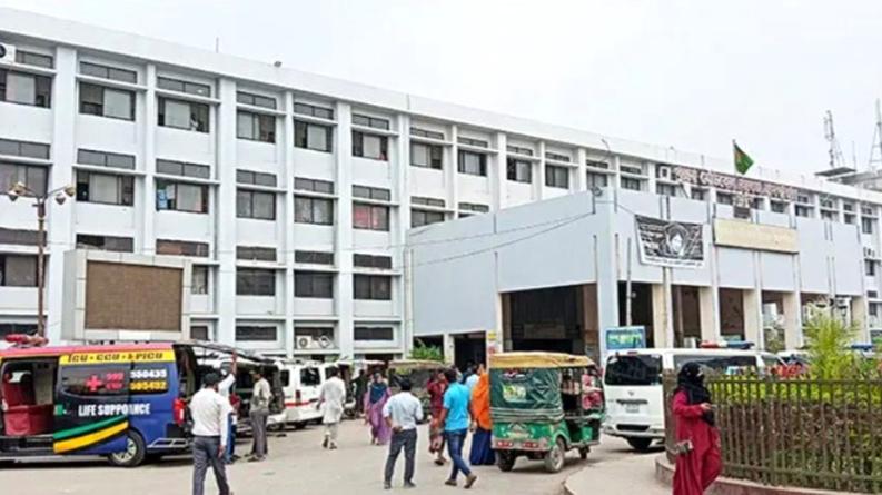 পটুয়াখালী হাসপাতালে বিদ্যুৎ সার্কিটের তামা চুরি, সংযোগ বন্ধ