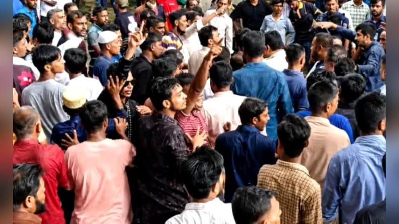 পটুয়াখালীতে বিএনপির প্রতিষ্ঠাবার্ষিকীতে দুই পক্ষের হাতাহাতি