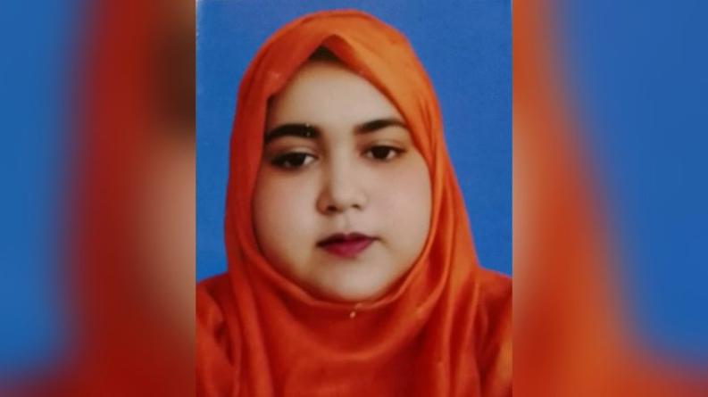 গড়ইখালীতে সংরক্ষিত নারী আসনে প্রচারণায় ইমা আক্তার
