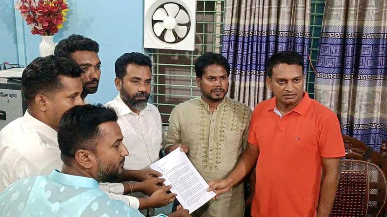 মাদক ও কিশোর গ্যাং প্রতিরোধে চন্দ্রিমা থানায় এলাকাবাসীর ৭ দফা দাবি
