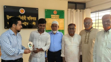 জেলা পর্যায়ে কাবাডিতে সেরা দশমিনার আরিফ হোসেন সিকদার