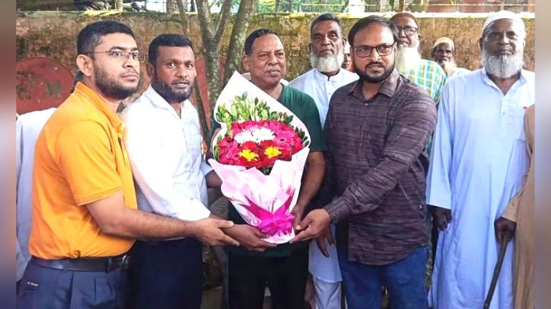 সর্বস্তরের জনগণের ভালবাসা ও ফুলেল শুভেচ্ছায় সিক্ত হলেন এমপি সেলিম রেজা হাবিব