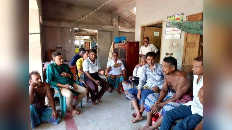 শুভঙ্করের শোকাহত পরিবারের পাশে মহেশ্বরীপুর ইউনিয়ন বিএনপি নেতা নাজমুল