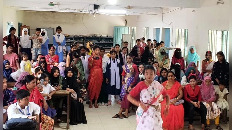 কাউখালীতে নজরুল বর্ষের উপজেলা পর্যায়ের বাছাই প্রতিযোগিতায় ৪০০ শিক্ষার্থী