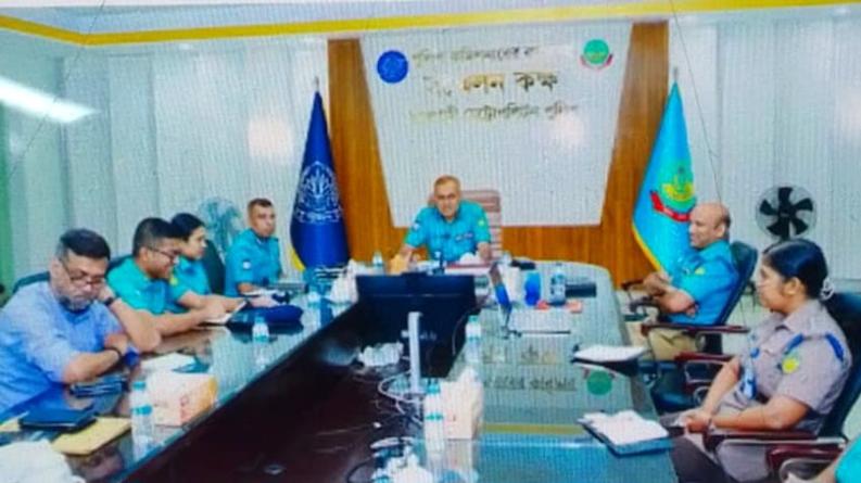 অপরাধপ্রবণ এলাকায় নজরদারি বাড়ানোর নির্দেশ আরএমপি কমিশনারের
