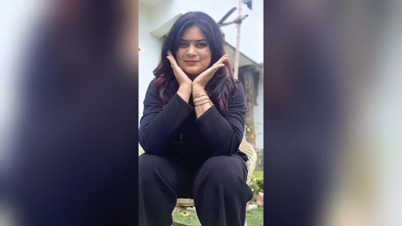 ফোনে কথার পর ঘরে নিধির মৃত্যু, তদন্তে বিবাহিত প্রকৌশলীর সঙ্গে সম্পর্কের দাবি