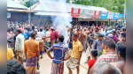 উলিপুরে সার না পেয়েকৃষকদের সড়ক অবরোধ, যান চলাচল বন্ধ