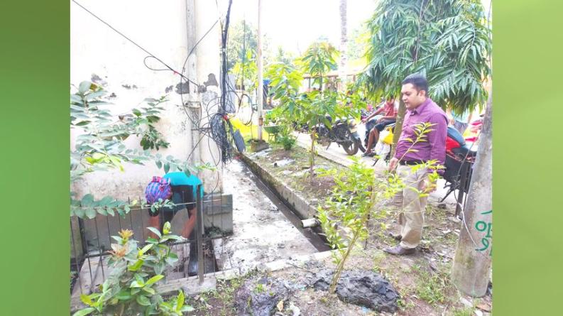 \ ডেঙ্গু ঠেকাতে দোহারের পাড়া-মহল্লায় মাইকিং, চলছে পরিচ্ছন্নতা অভিযান
