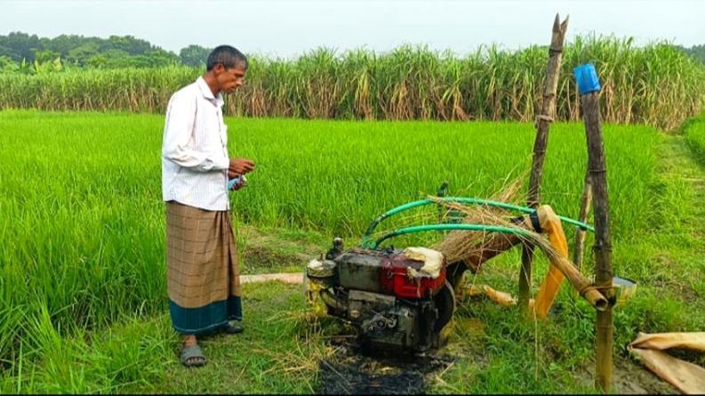 আলফাডাঙ্গায় কৃষকের দুই সেচযন্ত্রে আগুন, চার একর ধানখেত নিয়ে শঙ্কা