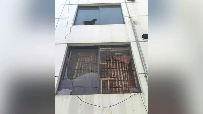 উত্তরায় জি এম কাদেরের বাসায় হামলা-ভাঙচুর, বাইরে বিক্ষোভ