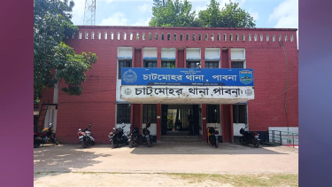 চাটমোহরে চার বছরের শিশুকে ধর্ষণচেষ্টার অভিযোগে কিশোর আটক