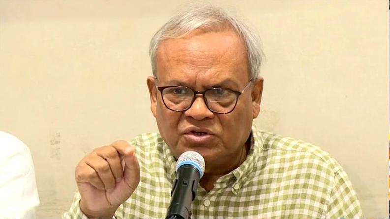 \ ‘ব্যাংক খালি করে হাজার হাজার কোটি টাকা পাচার করা হয়েছে’: রিজভী