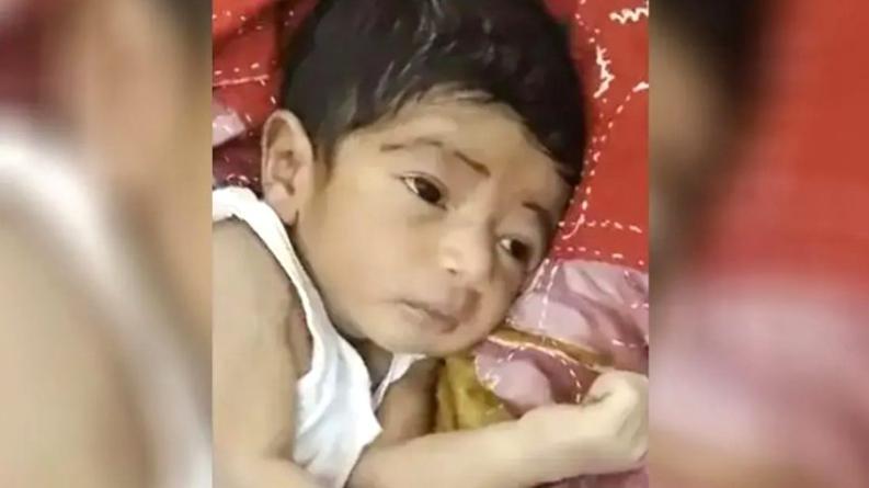 কলাপাড়ায় ঘুমন্ত অবস্থায় নিখোঁজ ১০ মাসের শিশু, খুঁজছে পরিবার