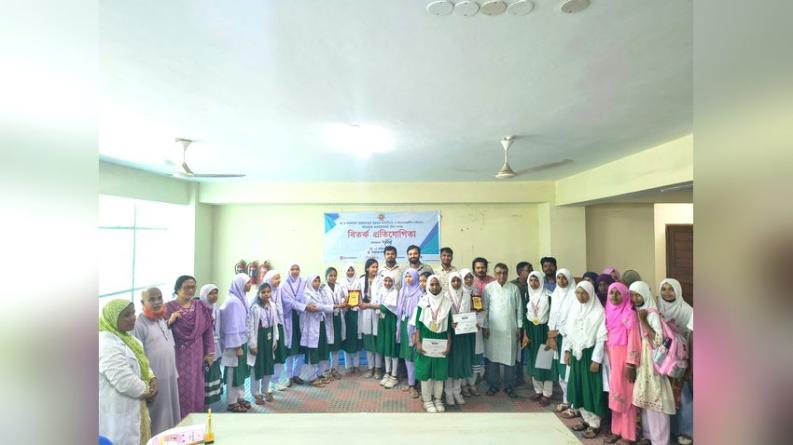 তারাগঞ্জে বিতর্কে উপজেলা চ্যাম্পিয়ন বরাতী উচ্চ বিদ্যালয়