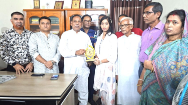 বিইউপির এমবিবিএস মেধা তালিকায় ১৯তম তনুশ্রী, সুজানগরে সংবর্ধনা