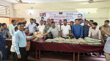 হাতিয়ায় দুর্গাপুজা উপলক্ষে বি এন পির পক্ষ থেকে ৩৪টি মন্ডপে আর্থিক সহায়তা প্রদান
