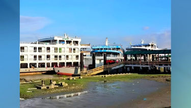 বেতুয়া–ঢাকা রুটে লঞ্চের রোটেশন প্রথা, ভোগান্তিতে যাত্রীরা